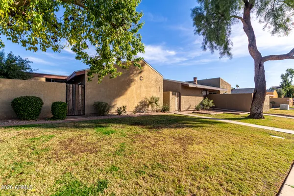 $279,000 | 915 South Hacienda Drive, Tempe, AZ 85288