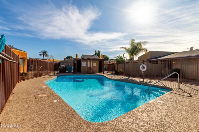$296,000 | 915 South Hacienda Drive, Tempe, AZ 85288