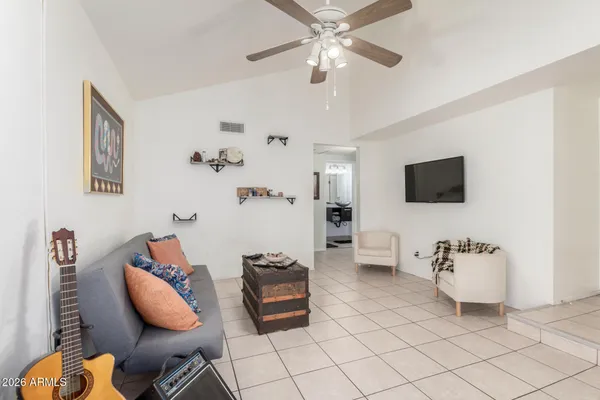 $279,000 | 915 South Hacienda Drive, Tempe, AZ 85288