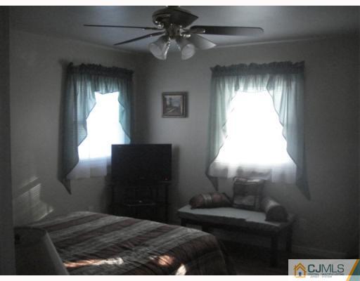 17 Lehigh Road Old Bridge, NJ 08859 - Photo 7 of 10 a view of entryway