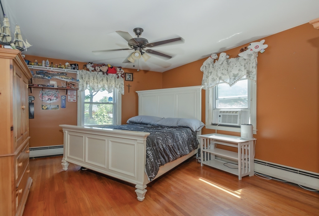 263 Maple Street Warwick, RI 02888 - Photo 10 of 23