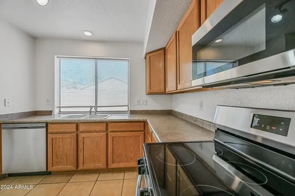 $2,300 | 9330 East Onza Avenue, Mesa, AZ 85212