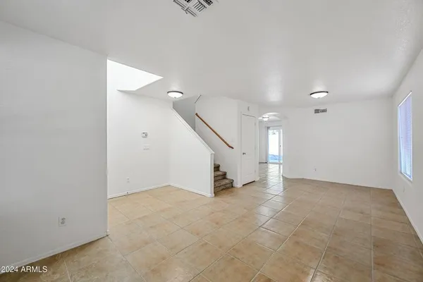 $2,400 | 9330 East Onza Avenue, Mesa, AZ 85212