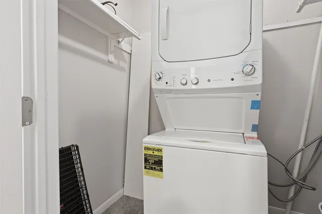 a close up view of a washer and dryer