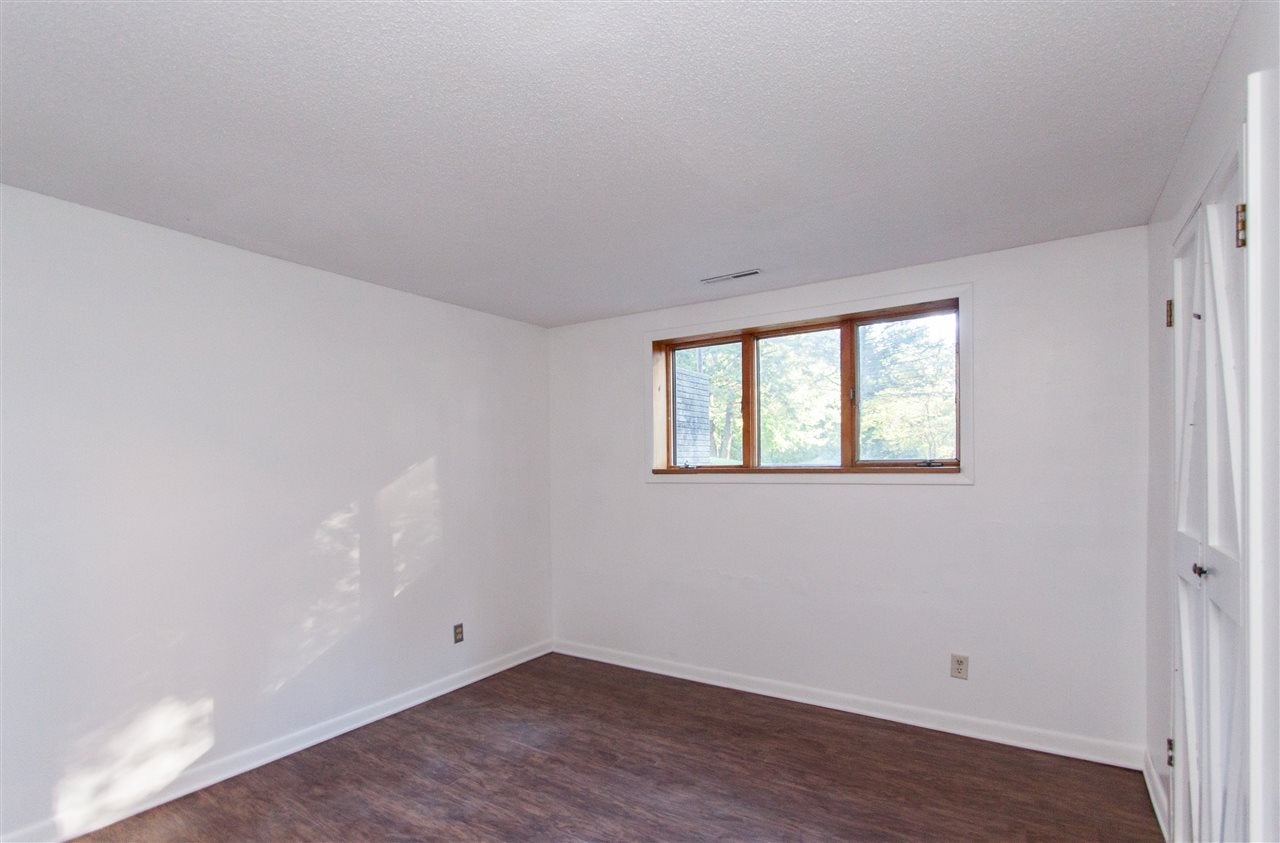 2570 Sugar Bottom Road Northeast Solon, IA 52333 - Photo 5 of 20 Gallery Image 5