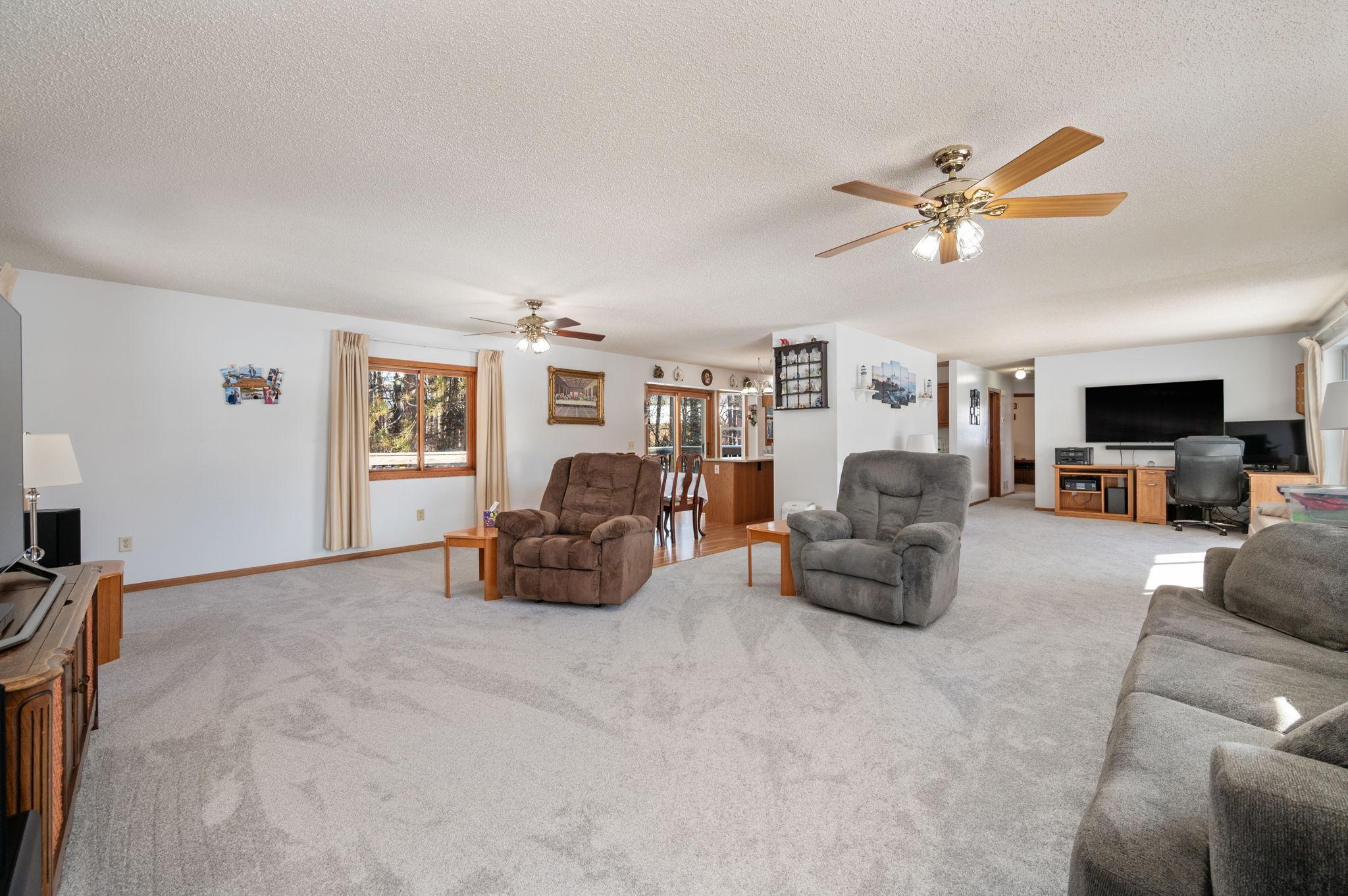 26437 Ridgewood Road Zimmerman, MN 55398 - Photo 4 of 30
