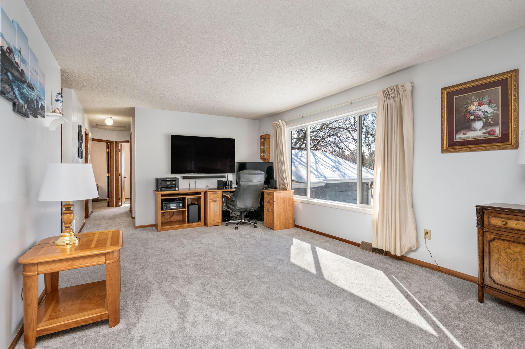 26437 Ridgewood Road Zimmerman, MN 55398 - Photo 6 of 30