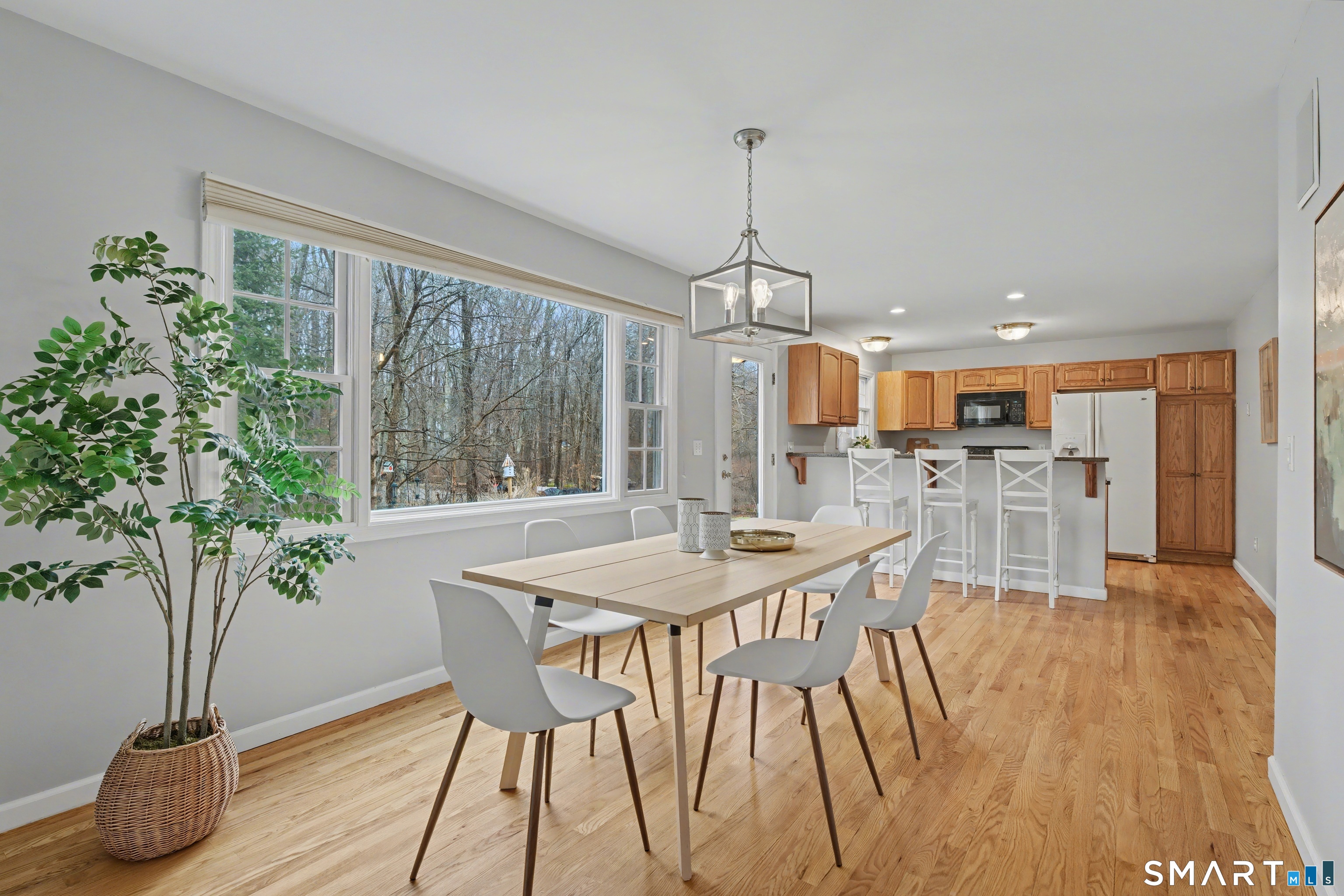 1941 Moose Hill Road Guilford, CT 06437 - Photo 11 of 40