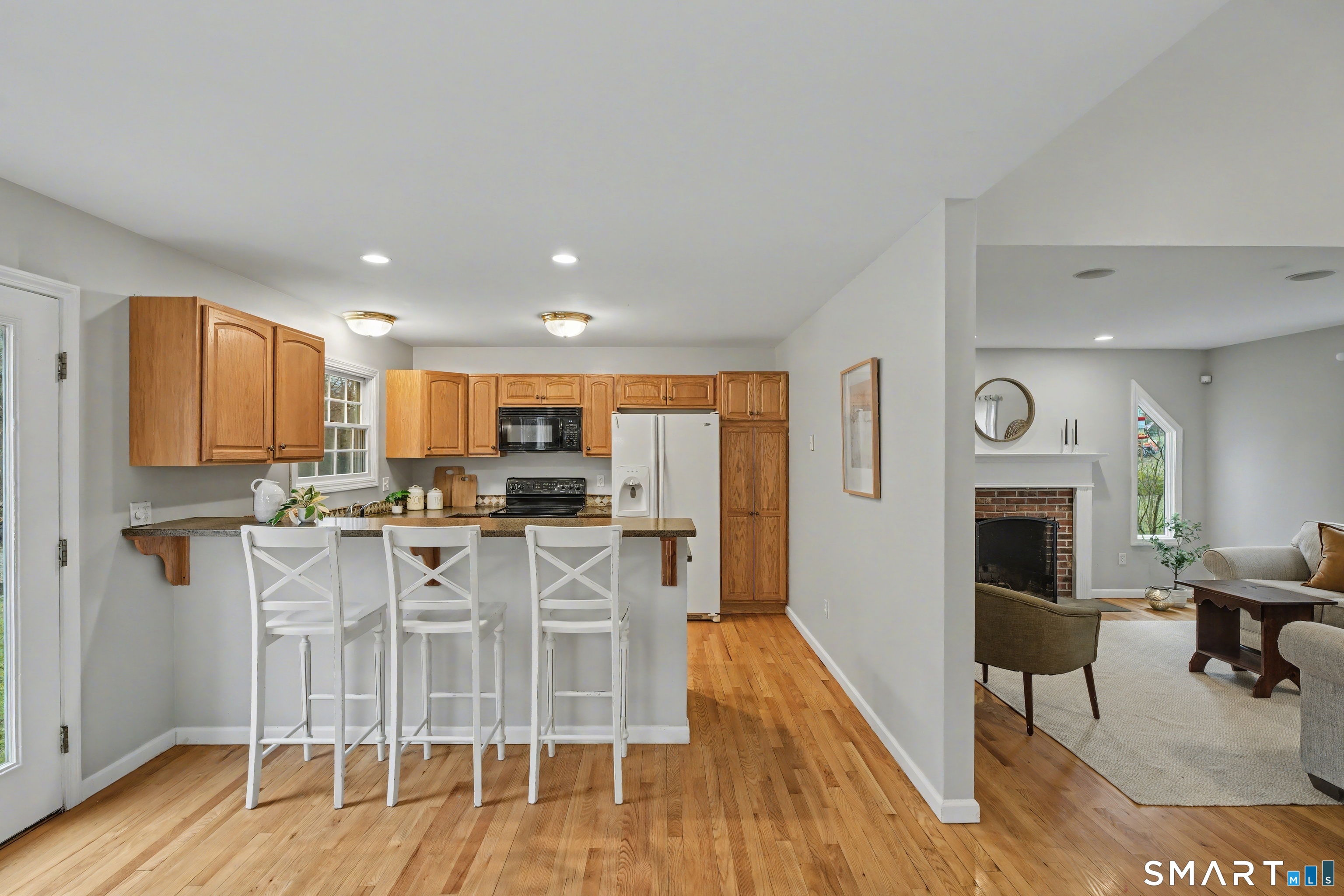 1941 Moose Hill Road Guilford, CT 06437 - Photo 12 of 40