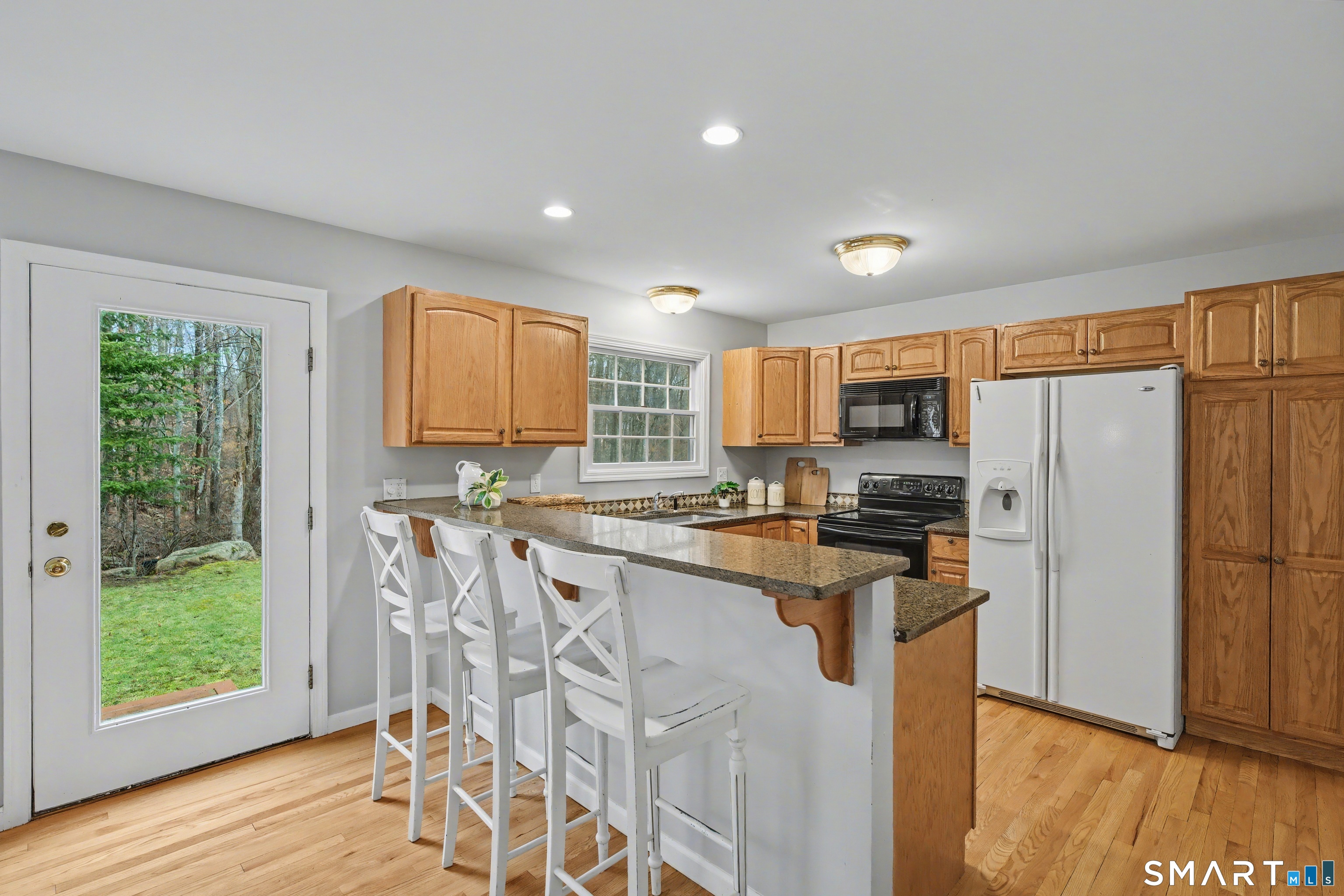 1941 Moose Hill Road Guilford, CT 06437 - Photo 13 of 40