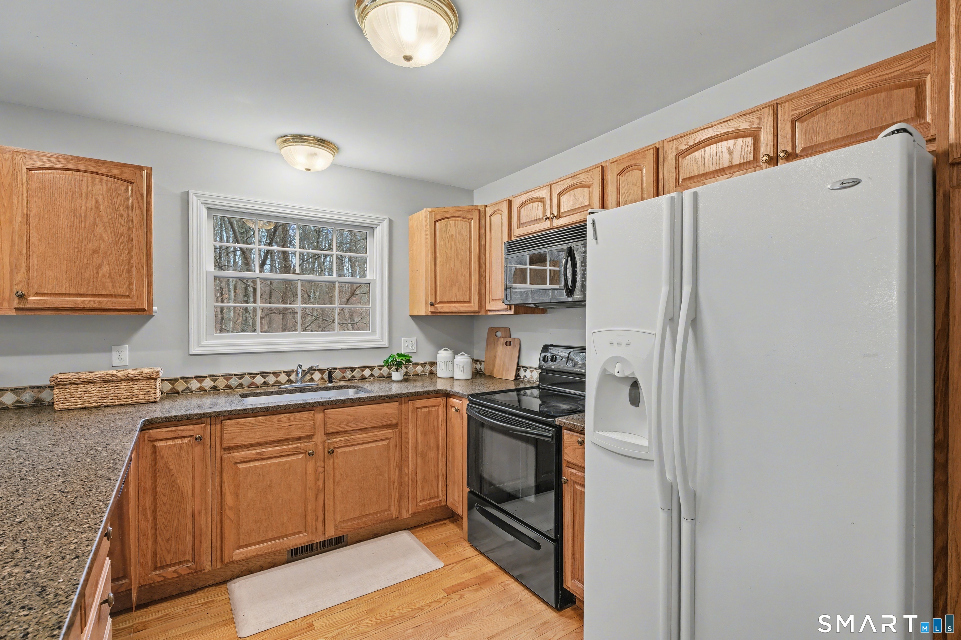 1941 Moose Hill Road Guilford, CT 06437 - Photo 16 of 40