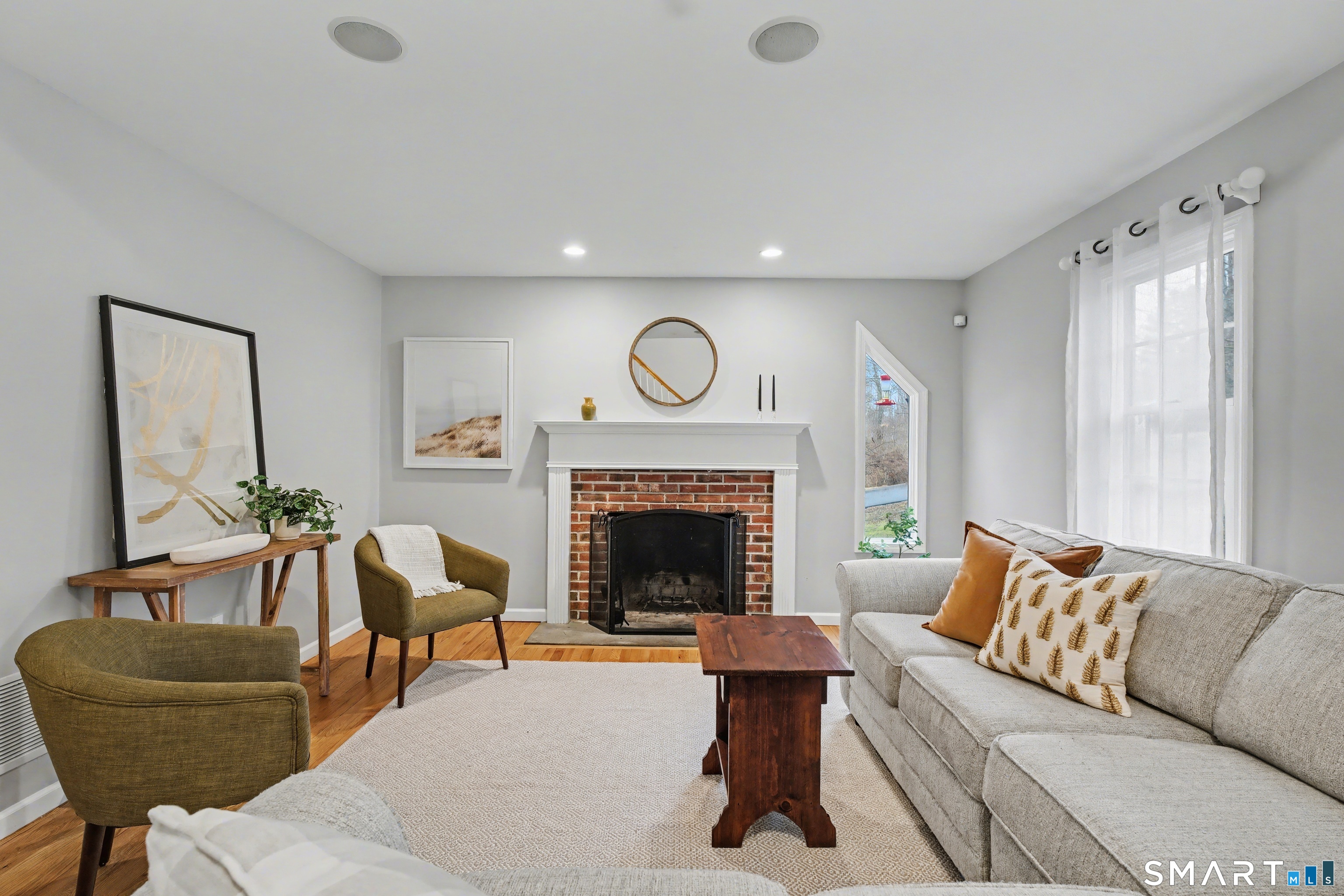 1941 Moose Hill Road Guilford, CT 06437 - Photo 4 of 40