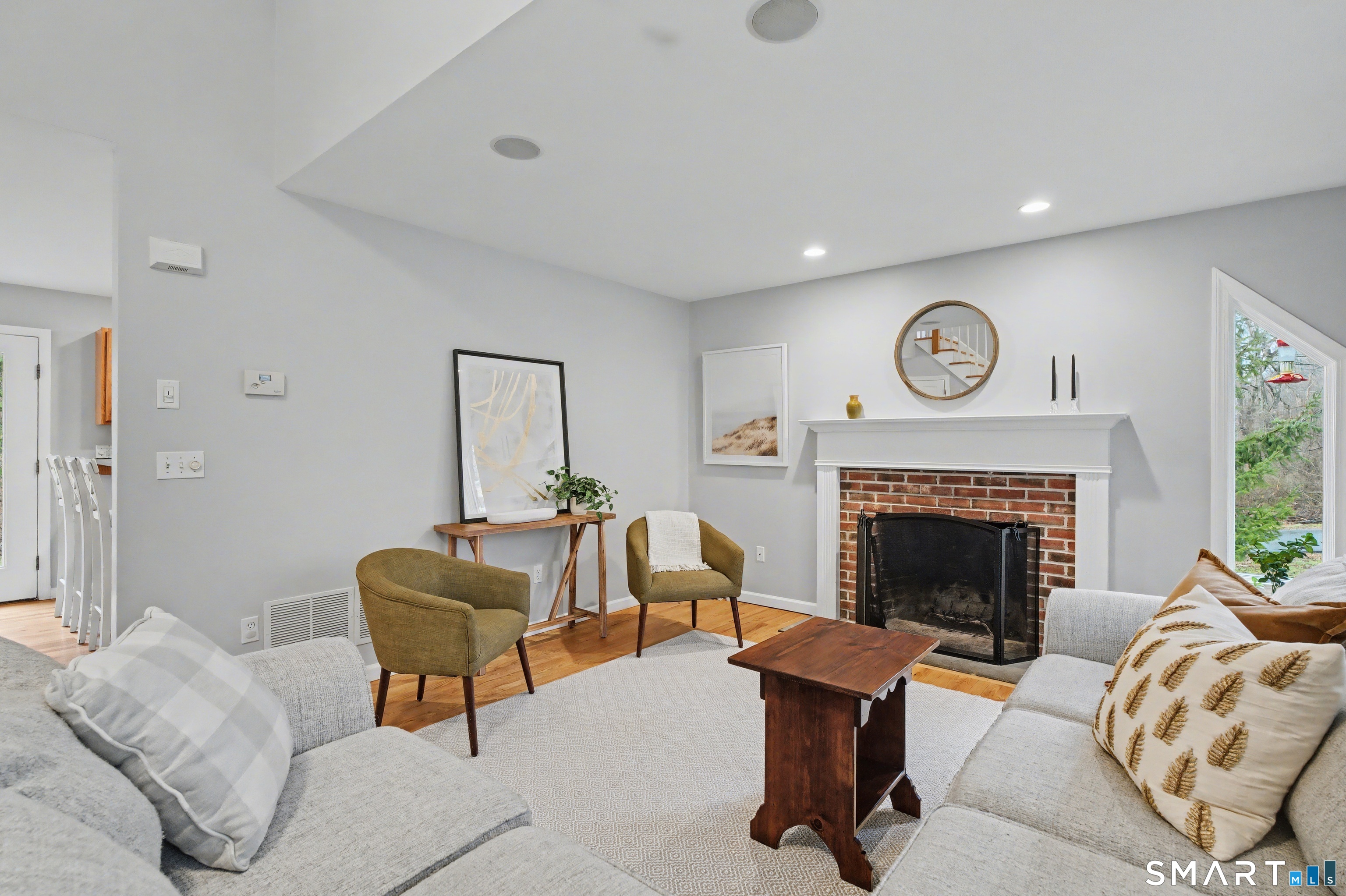 1941 Moose Hill Road Guilford, CT 06437 - Photo 5 of 40