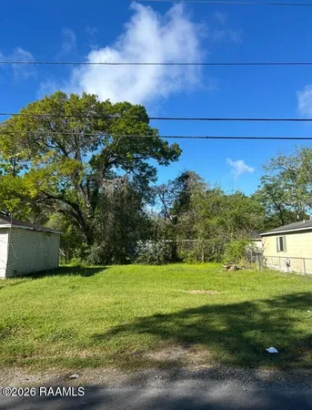 $8,300 | 301 St Mary Street, New Iberia, LA 70560