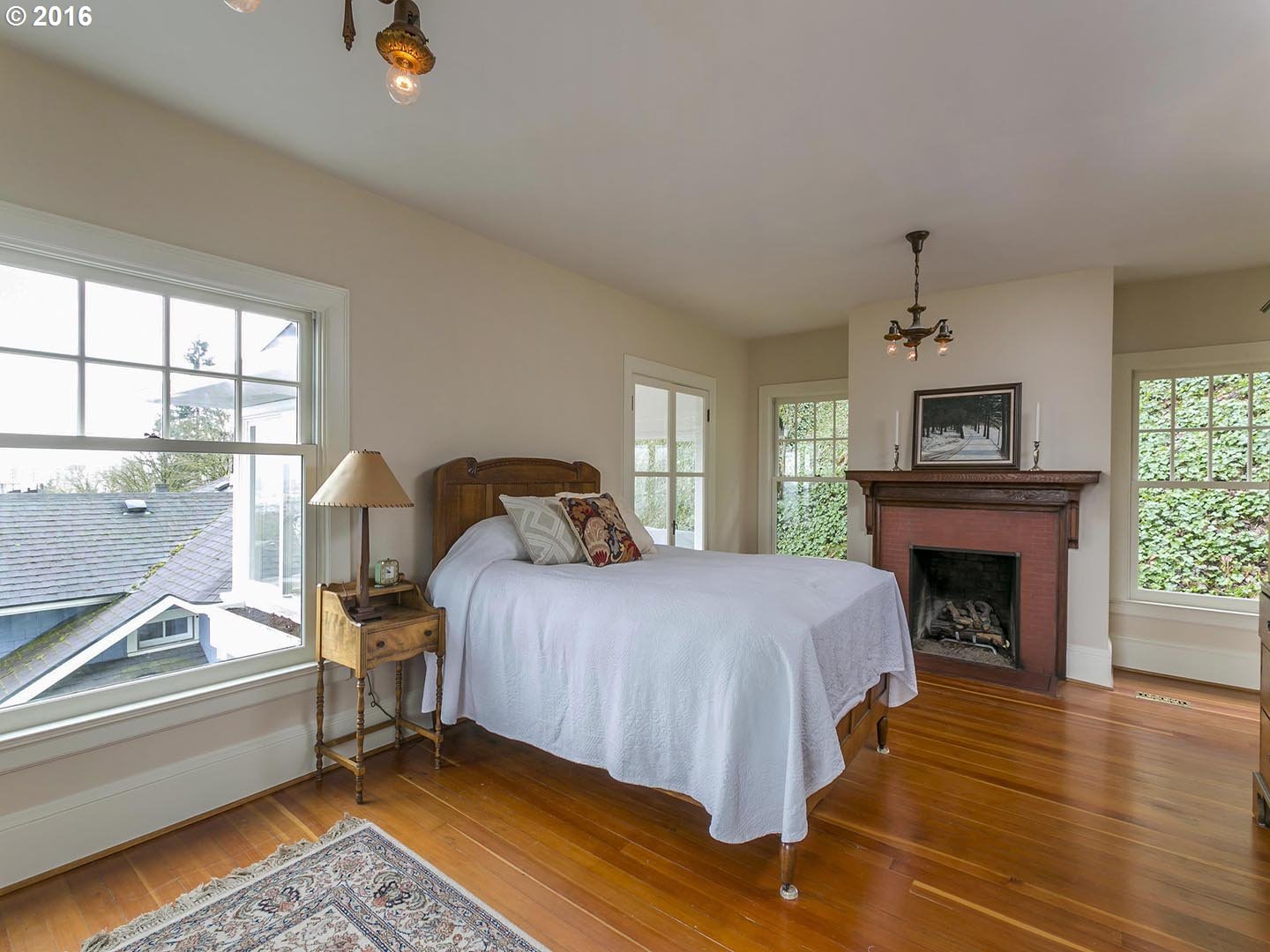 1502 Southwest Upper Hall Street Portland, OR 97201 - Photo 19 of 28 Bedroom, Primary