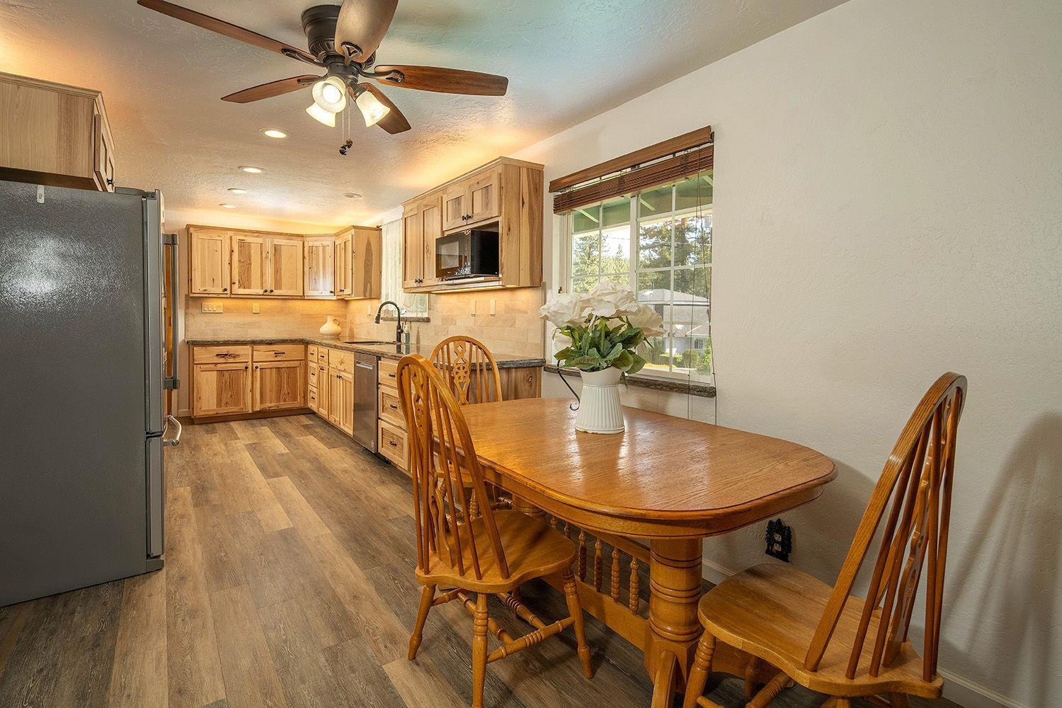 709 Ridge Street Portola, CA 96122 - Photo 5 of 20 Gallery Image 5