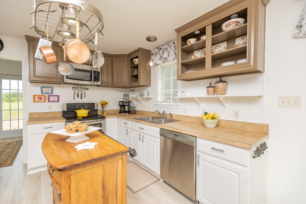 3822 Lee's Mill Road Keysville, VA 23947 - Photo 4 of 52 Gallery Image 4