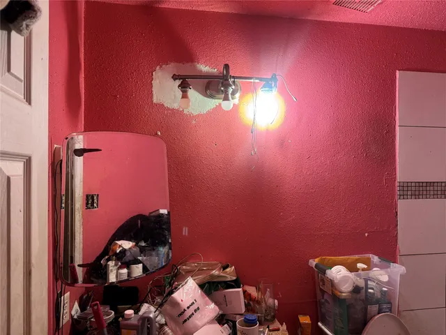 $150,000 | 3219 Windy Royal Drive, Houston, TX 77045