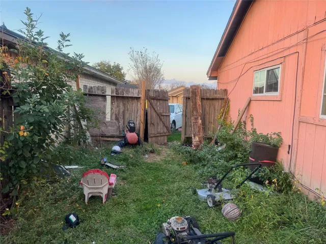 $150,000 | 3219 Windy Royal Drive, Houston, TX 77045