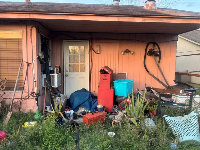 $150,000 | 3219 Windy Royal Drive, Houston, TX 77045