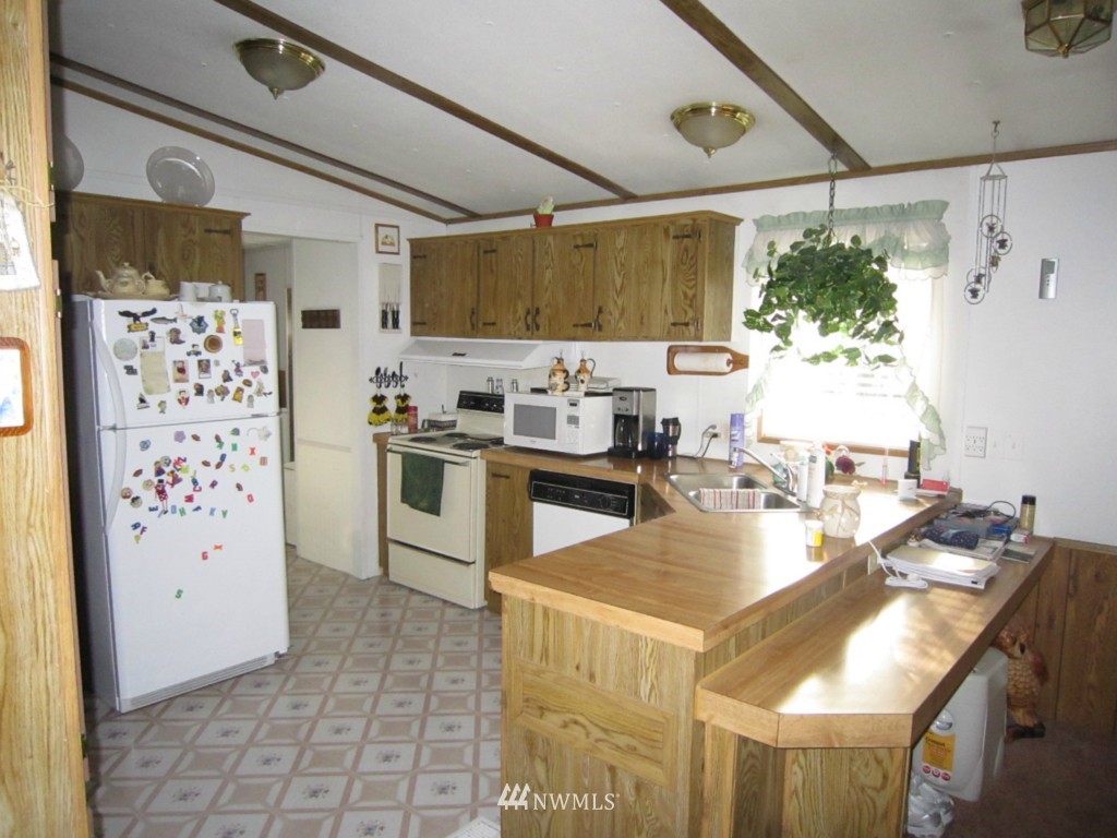 375 Union Avenue Southeast, Unit 131 Renton, WA 98059 - Photo 3 of 13 Gallery Image 3
