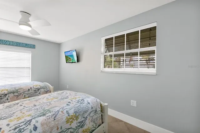 $1,540,000 | 6201 Holmes Boulevard, Holmes Beach, FL 34217