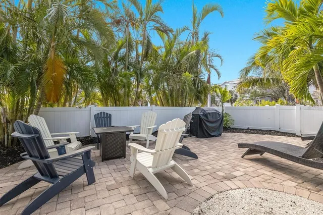 $1,540,000 | 6201 Holmes Boulevard, Holmes Beach, FL 34217