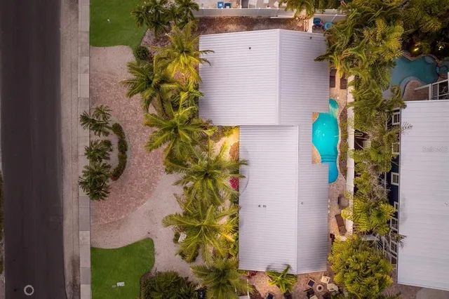 $1,540,000 | 6201 Holmes Boulevard, Holmes Beach, FL 34217