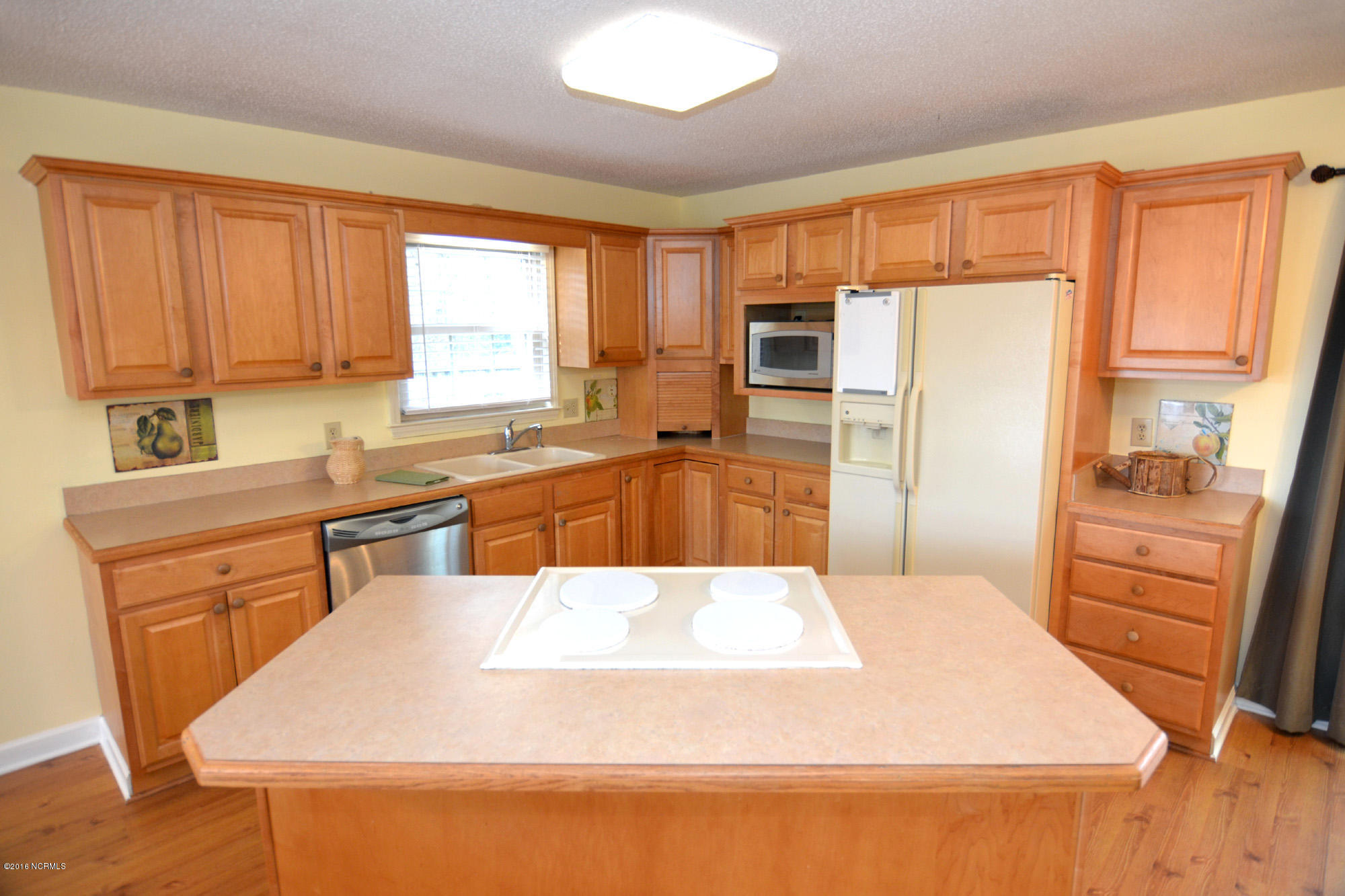 101 Red Fox Road Wilmington, NC 28409 - Photo 8 of 35 DSC_0869
