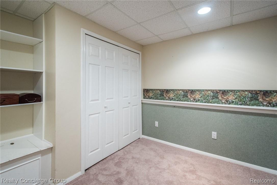 8877 River Valley Road Brighton, MI 48116 - Photo 30 of 46 8877 River Valley Ct-41.jpg