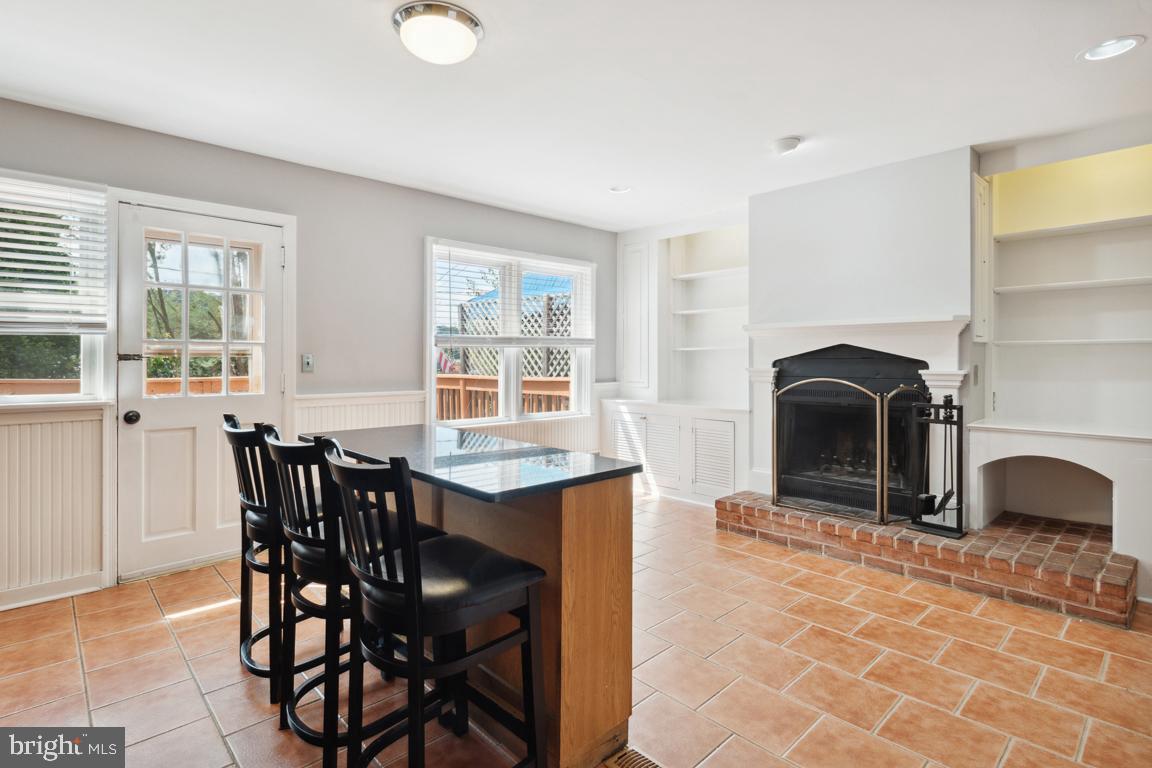 946 Radcliffe Road Towson, MD 21204 - Photo 14 of 33 Gallery Image 14