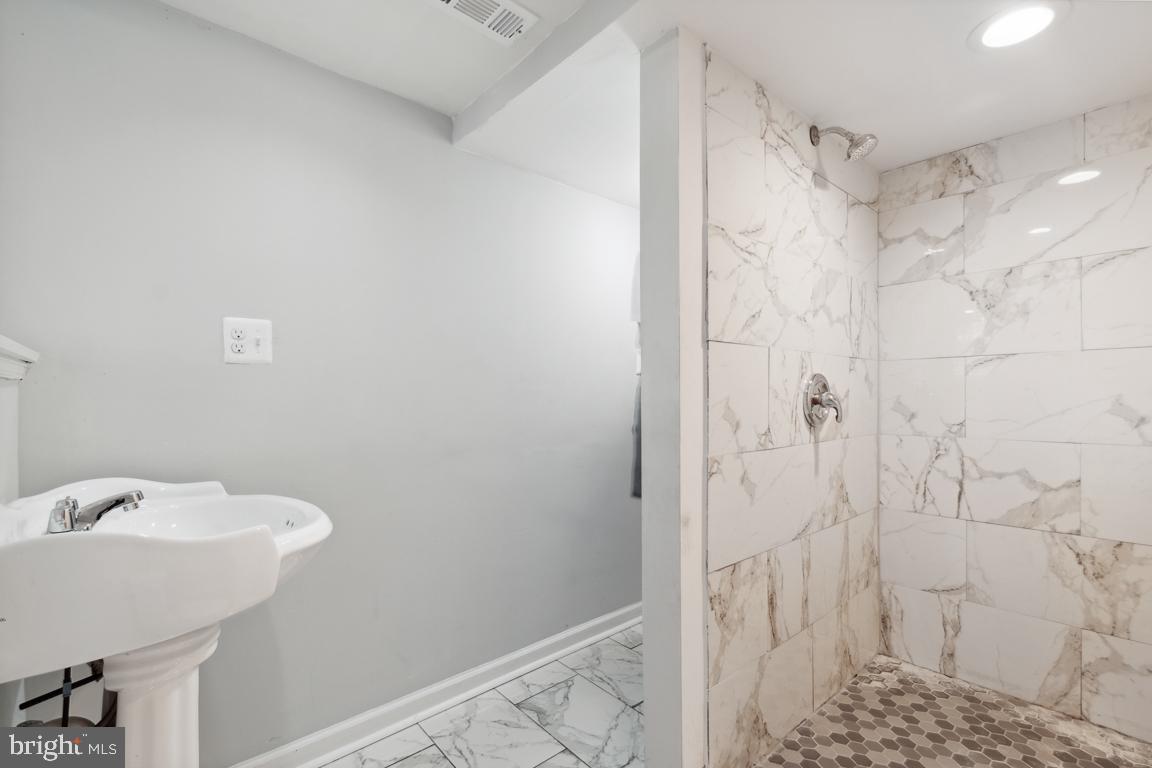 946 Radcliffe Road Towson, MD 21204 - Photo 28 of 33 Gallery Image 28
