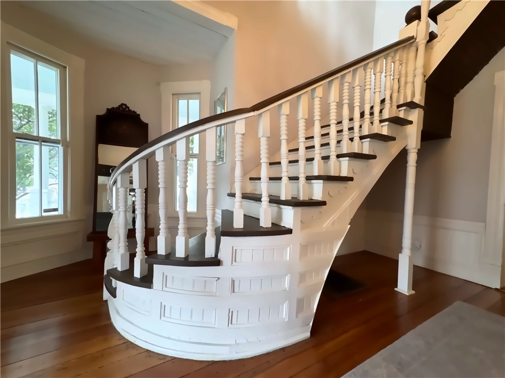 219 East Franklin Street Anderson, SC 29624 - Photo 11 of 44 Entry Foyer