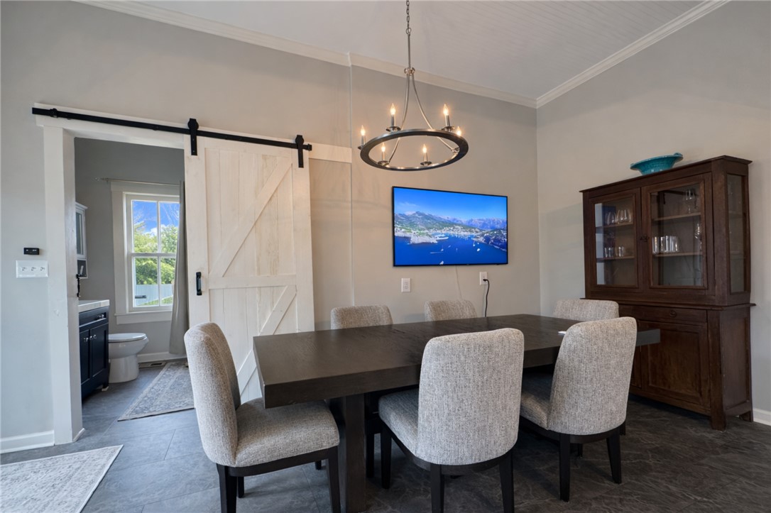 219 East Franklin Street Anderson, SC 29624 - Photo 21 of 44 Breakfast / Dining