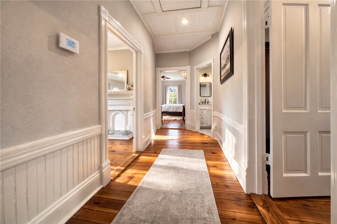 219 East Franklin Street Anderson, SC 29624 - Photo 33 of 44 Upstairs Hall