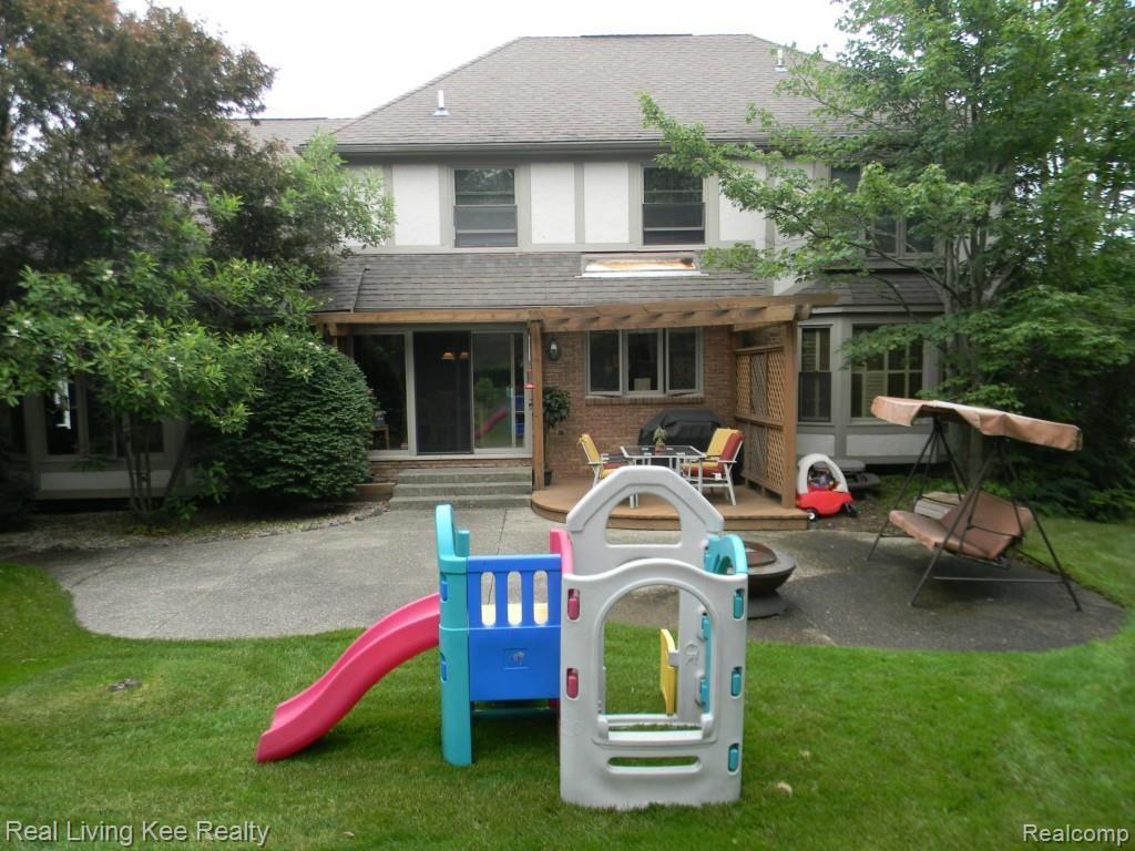 3717 Summit Ridge Drive Rochester, MI 48306 - Photo 10 of 64 DSCN7676.jpg