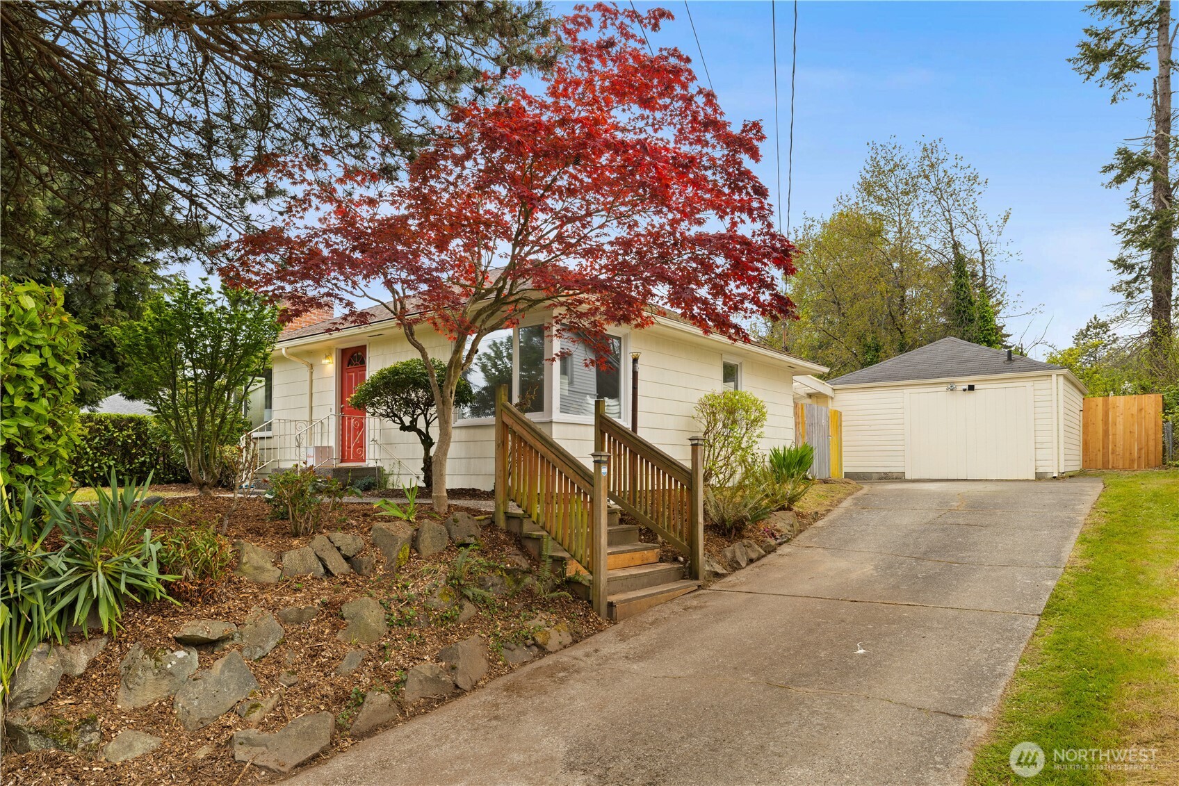11253 35th Avenue Southwest Seattle, WA 98146 - Photo 1 of 40 Gallery Image 1