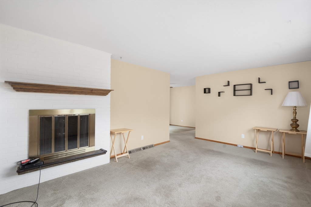 32 Arapahoe Road Bellingham, MA 02019 - Photo 3 of 32