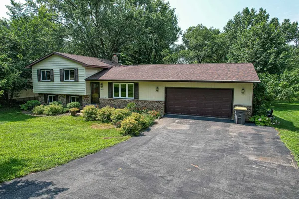 $369,900 | W8341 North Shore Drive, Onalaska, WI 54650