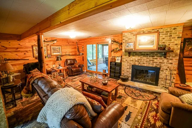 $369,900 | W8341 North Shore Drive, Onalaska, WI 54650