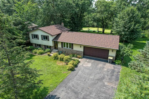 $369,900 | W8341 North Shore Drive, Onalaska, WI 54650