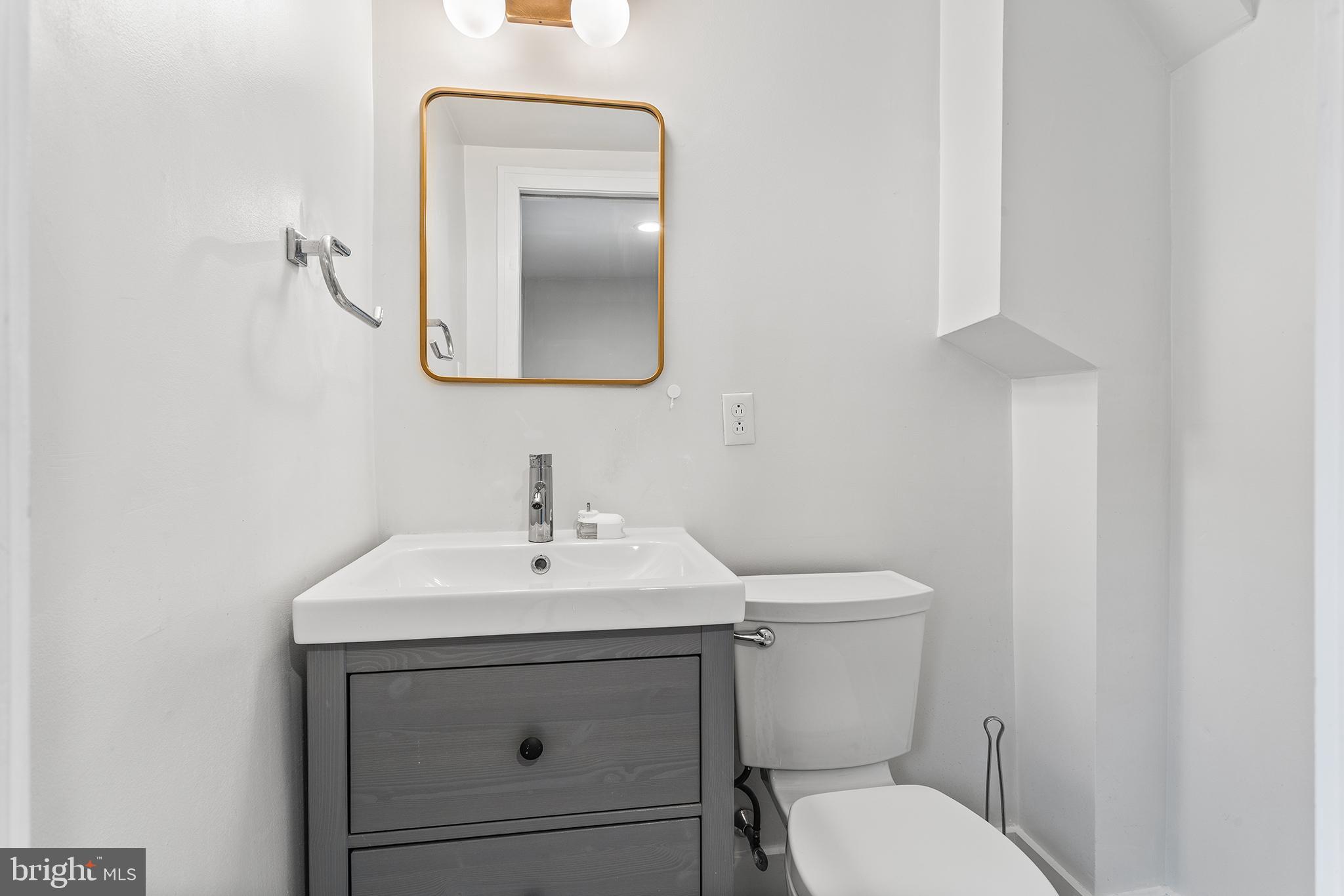 2340 West Thompson Street Philadelphia, PA 19121 - Photo 19 of 36 Half bath - first floor