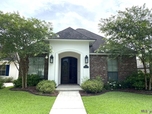 $2,100 | 11016 Hillpark Avenue, Baton Rouge, LA 70810