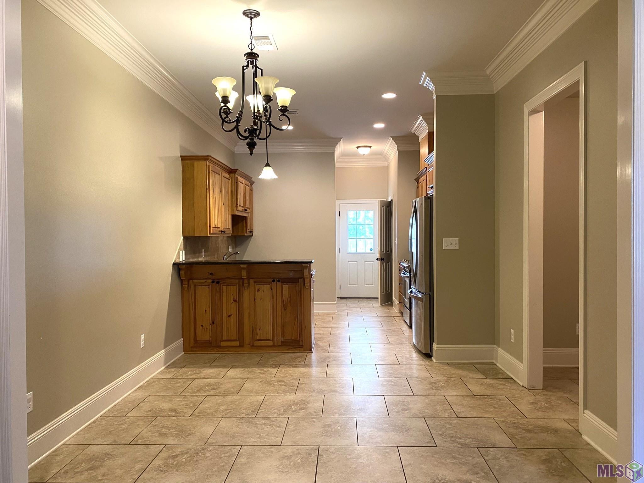 11016 Hillpark Avenue Baton Rouge, LA 70810 - Photo 6 of 17