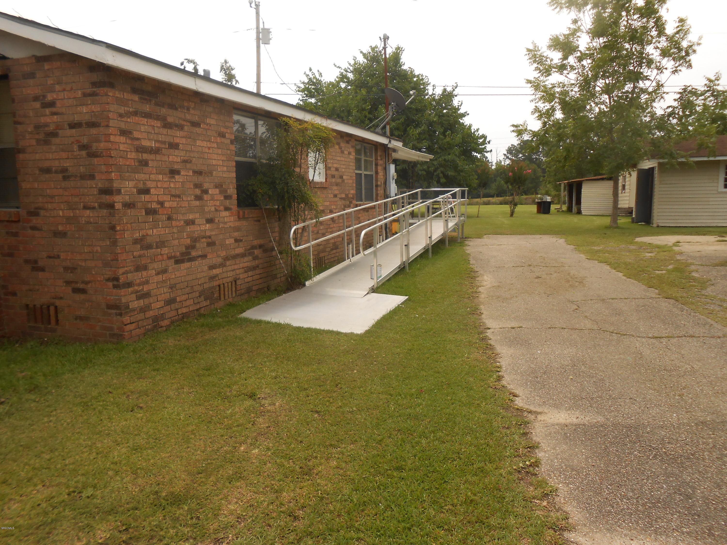 12008 North Latimer Road Gulfport, MS 39503 - Photo 18 of 24 Picture 27