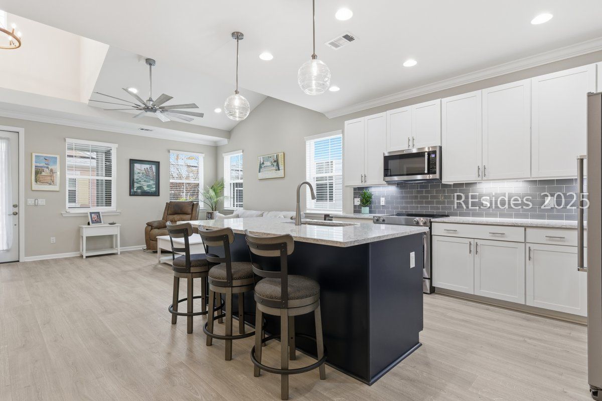 690 Beachcomber Boulevard, Unit 102 Hardeeville, SC 29927 - Photo 5 of 23 Gourmet Kitchen