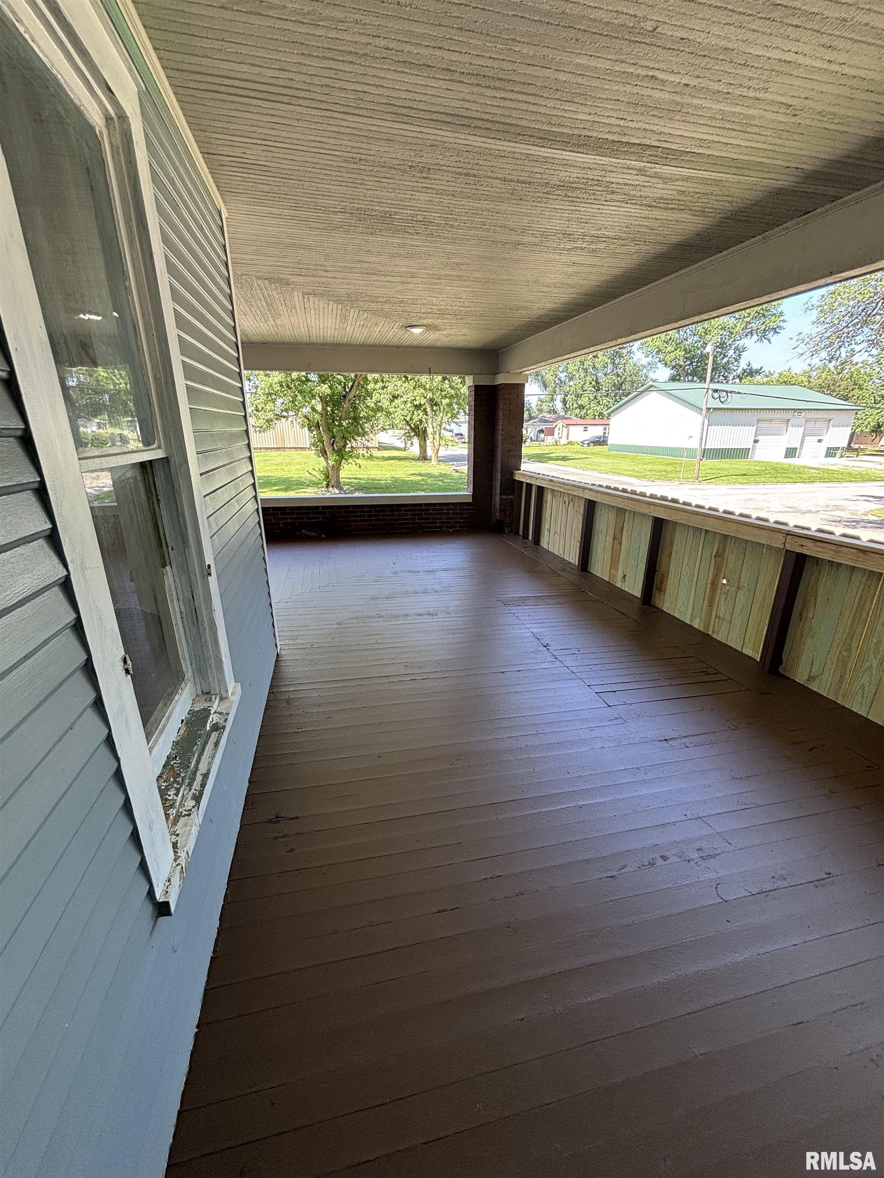 295 West Barnes Street Bushnell, IL 61422 - Photo 25 of 96