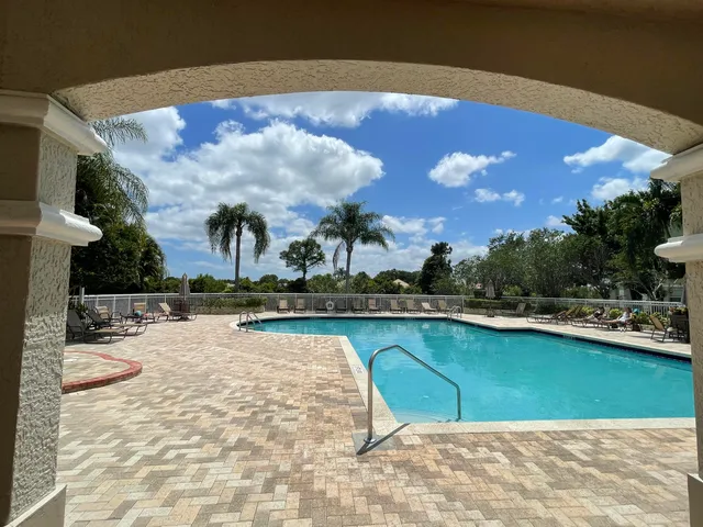$3,500 | 156 Southwest Peacock Boulevard, Unit 29202, St. Lucie West, FL 34986
