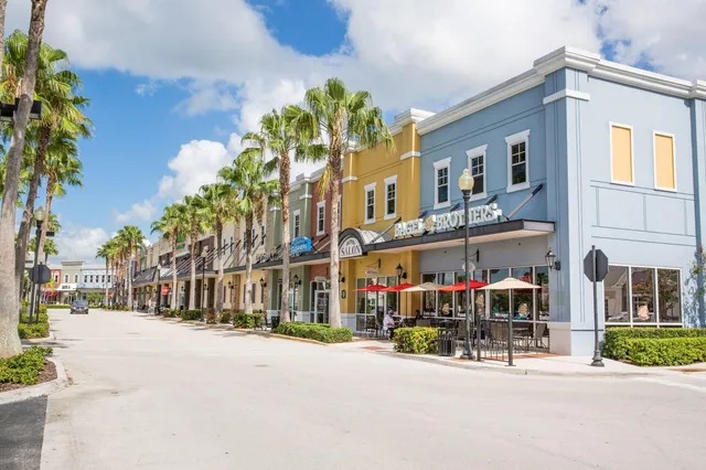 $3,500 | 156 Southwest Peacock Boulevard, Unit 29202, St. Lucie West, FL 34986