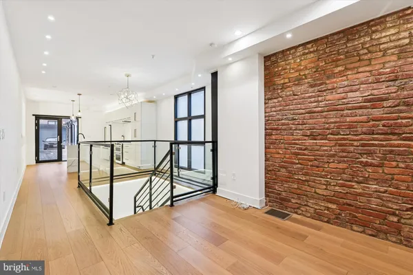 $4,000 | 746 Morton Street Northwest, Unit 1, Washington, DC 20010